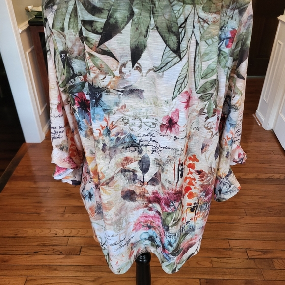 4/$19 Floral Embellished Grunge Fairy Top with Bell Sleeves XL  NWOT Boho - Picture 8 of 10
